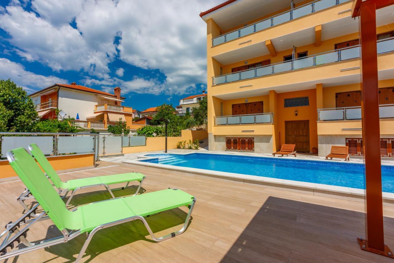 House View Apartman Novi Vinodolski Kültér fotó